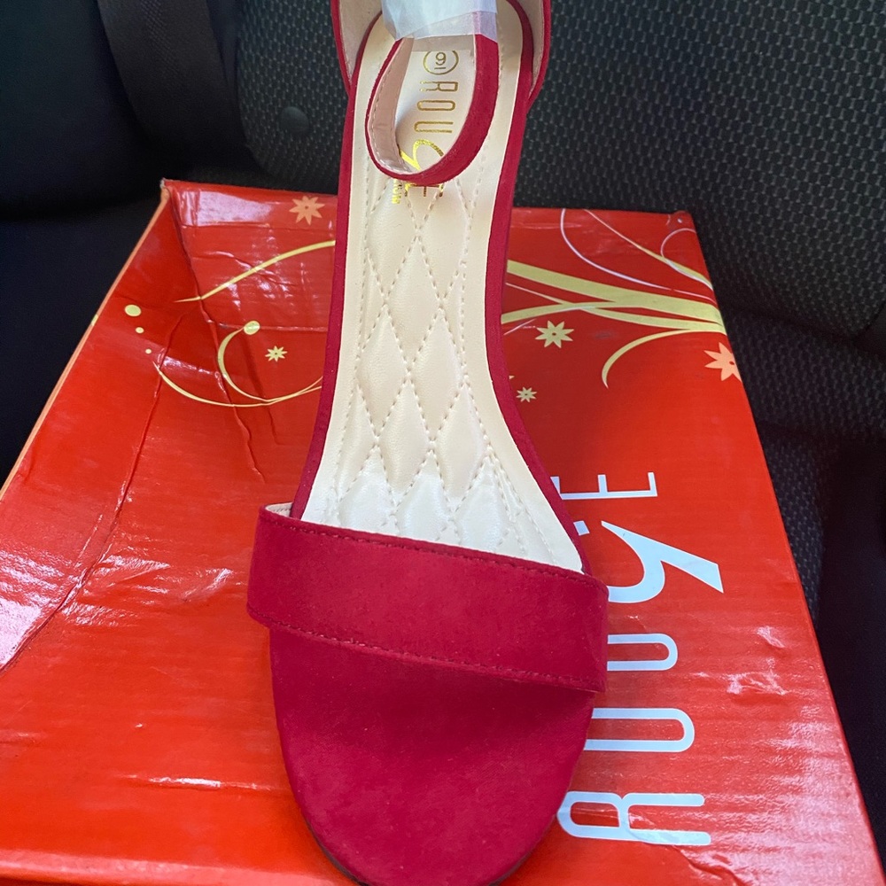 Red Rampage heel - Picture 2 of 3